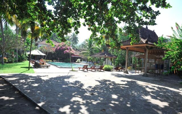 Airy Pantai Senggigi Krandangan Lombok