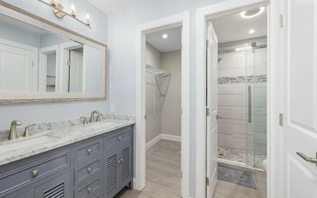 Dolphin Bay by Distinctive Beach Rentals