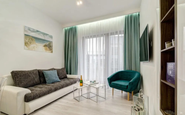 Live & Travel Apartments