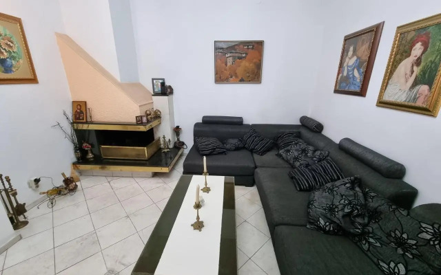Tsar Simeon, 2 bedroom, living room and fireplace