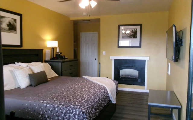 Carmel Wayfarer Inn