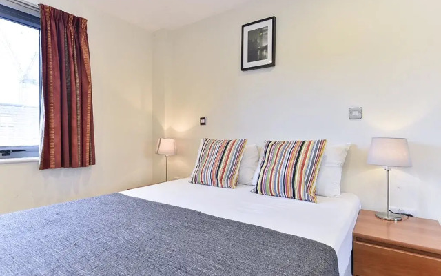 London Bridge Apartment