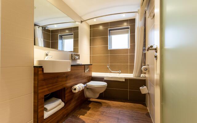 Holiday Inn Newcastle Jesmond by IHG