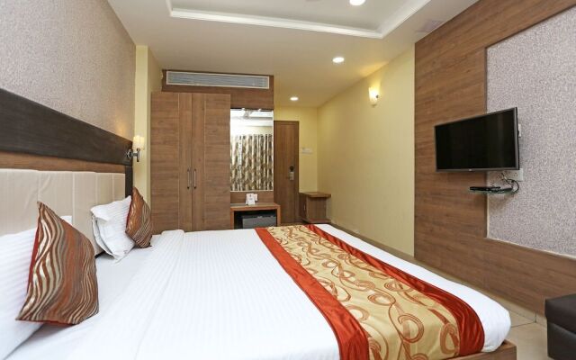 Capital O 1547 Hotel The Oasis