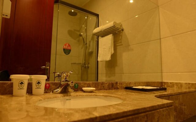 GreenTree Inn Anhui Fuyang Funan East Huaihe Road Express Hotel