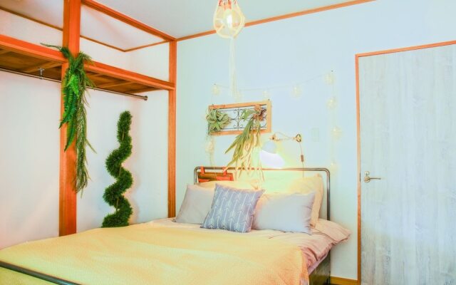 May flower Hostel