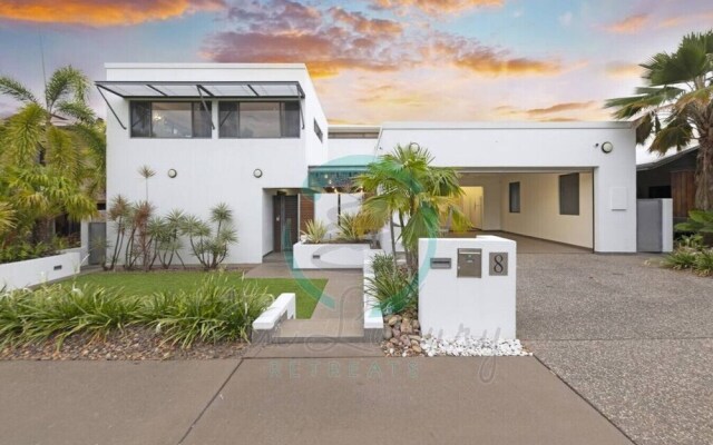 ZENLUX INFINITY - 4BR with Private Pool