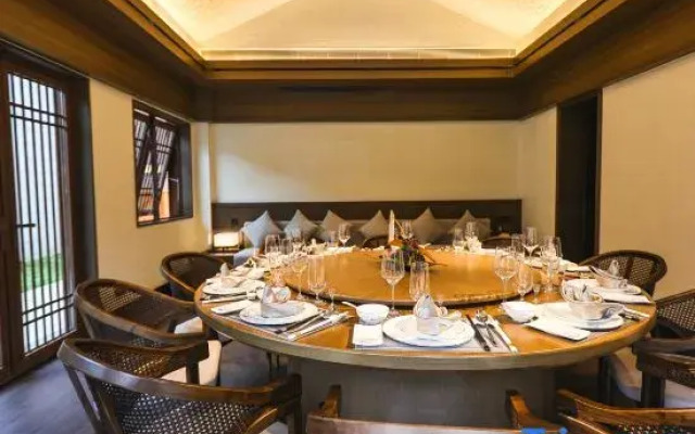 Chanyi Longxing Courtyard Hotel (Longxing Temple)