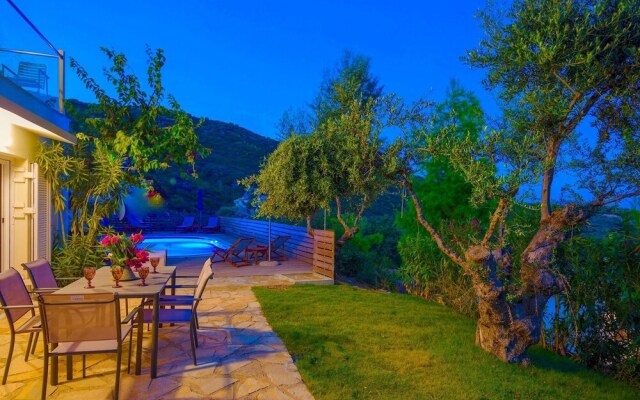 Beautiful Luxury Villa, Private Pool, Panoramic View on Ionian Sea, Zakynthos