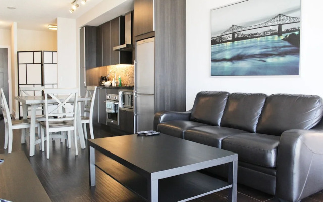 Rivetstays - The Harbour View