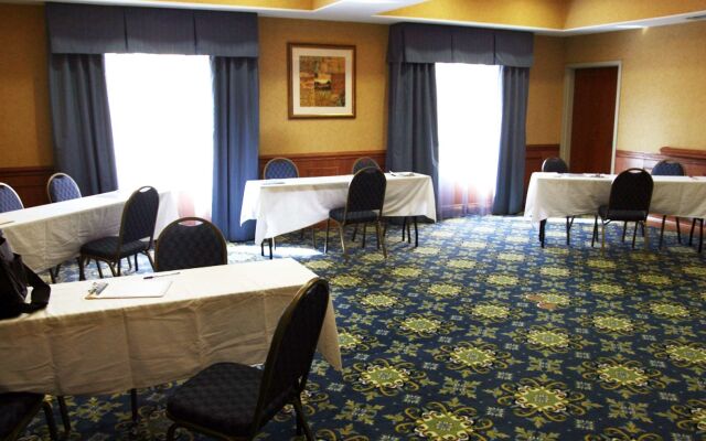 Hampton Inn Dallas-Rockwall