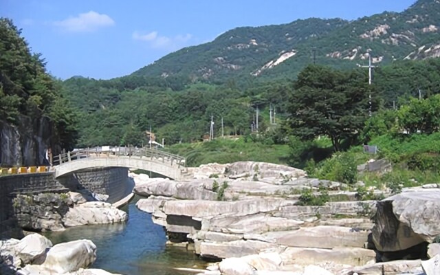 Danyang Banggoksan Gildala Pension