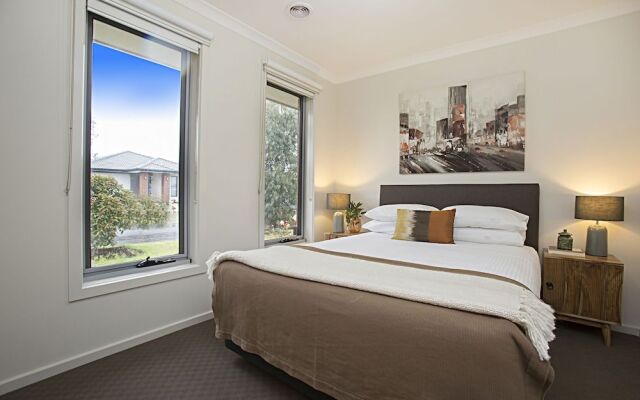 BOUTIQUE STAYS - Gumflower