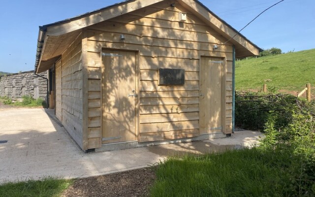 Red Oaks Shepherds hut