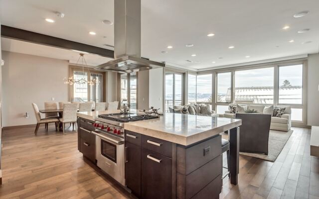 Platinum Two Bedroom 2 Apartment Hotel by RedAwning