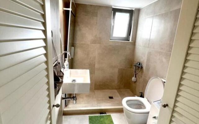 Nikaia Metro House