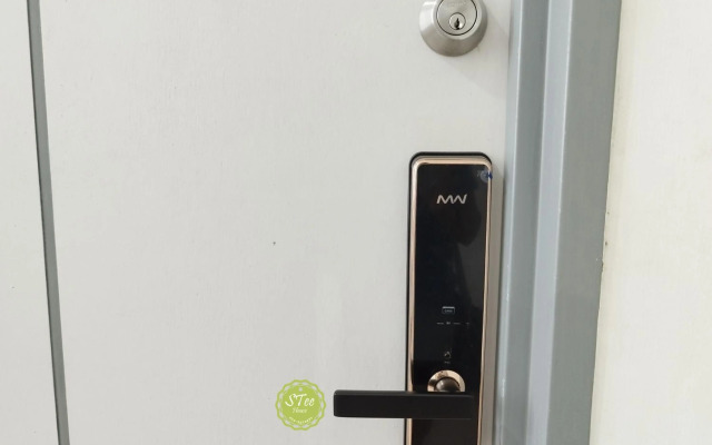 Oscar 4 pax- Mount Austin-Netflix -Ikea Toppen-Jusco