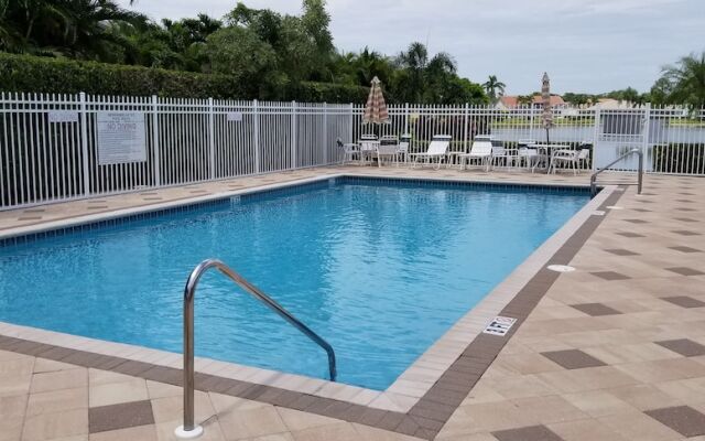 Naples Home with Large Lanai