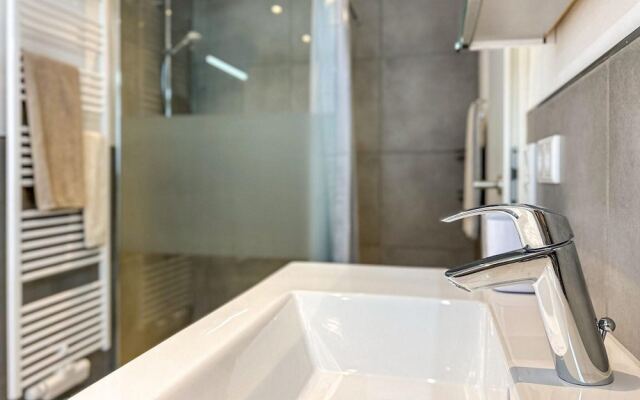 Modernes Split-level Haus Nahe am Hennesee