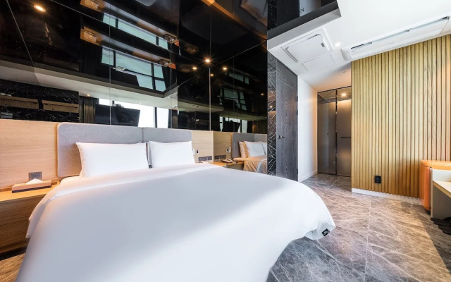 Hotel The Club Yeonhwari