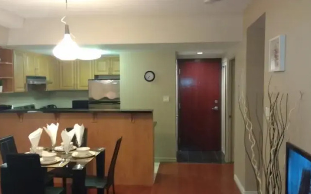 Red Maple Suites - Toronto