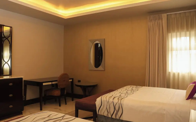 Hotel West Plaza