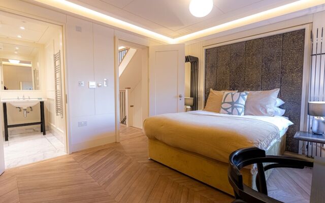 Discover The Underworld Five Bedroom by Belvilla