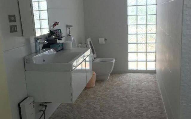 Private Beach Front 5 Bedrooms House