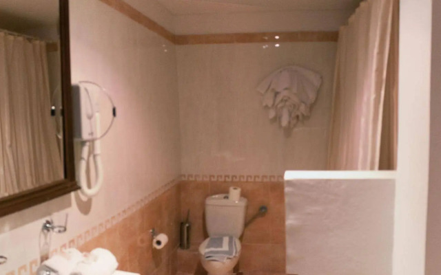 Art Pythia Hotel