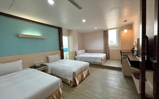 Huaxiang Hotel - Zuoying