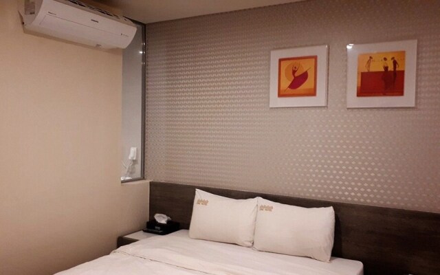 Icheon Cine Hotel