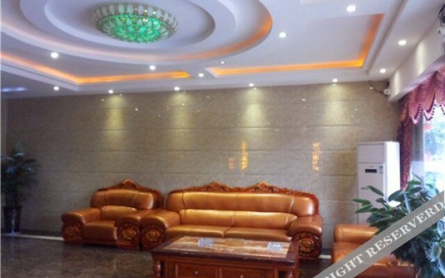 尉氏宇源商务酒店