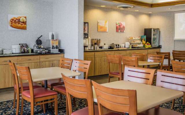 Quality Inn Port Clinton Waterfront