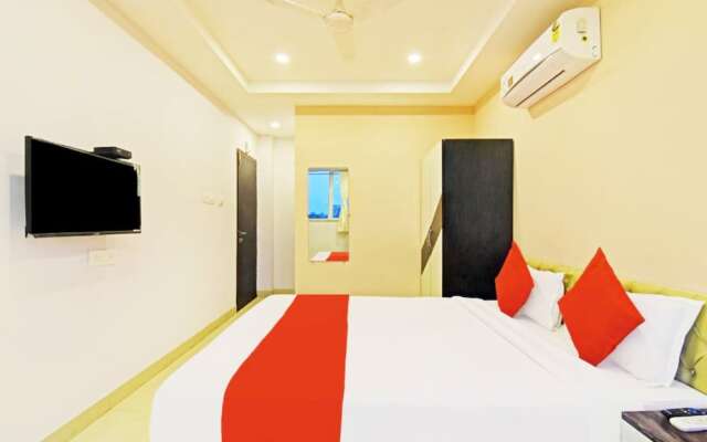Goroomgo Royal Galaxy Newtown Kolkata