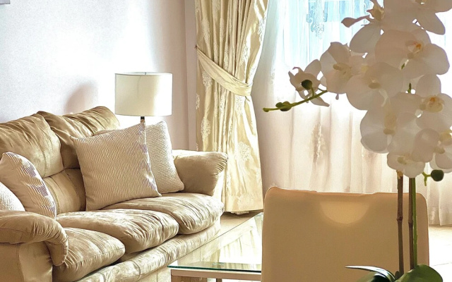 SuperHost - Dazzling Marina Views From This Diamond Apartment