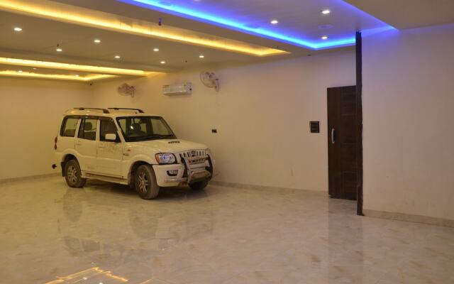 Itsy Hotels Anjali Mahal 500, Mtrs From Mathura Railway Station