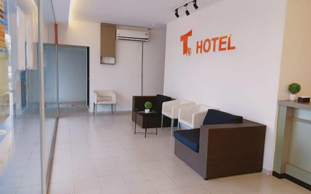 T Hotel Anggerik