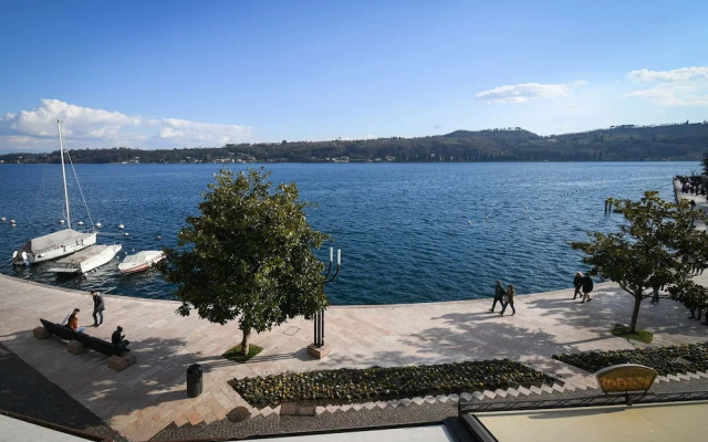 Romantic Benaco Sal - App 01