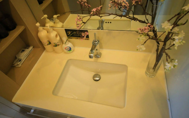 Le Jia Xuan Yuexi Apt HK Central Rd Mixc