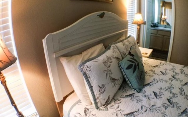 Rebecca 1377 Apartment 4 Bedroom