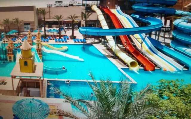 Hurgada Mirage Beach Chalet & Aqua Park