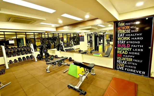 Solaris Hotel and Club