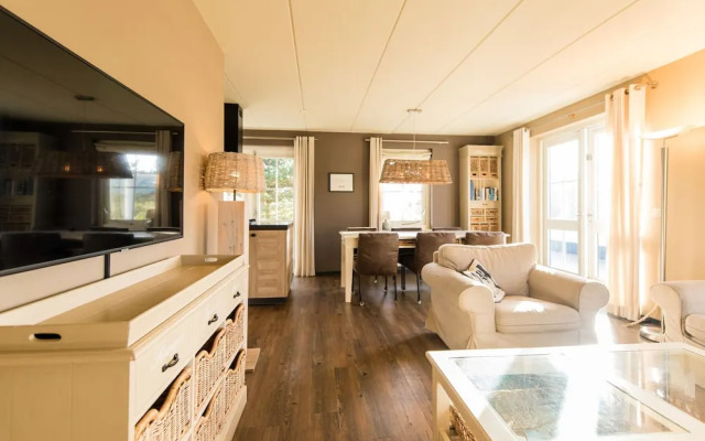 Thatched Villa Near the Beach