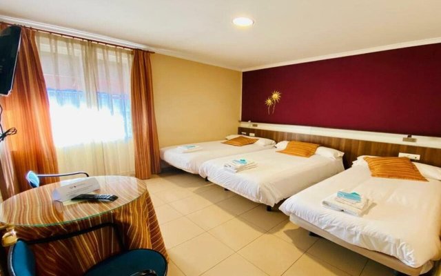 Hostal Valdepeñas by Bossh Hotels