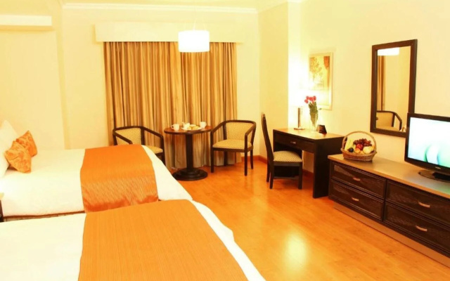 Hotel Plaza de Oro