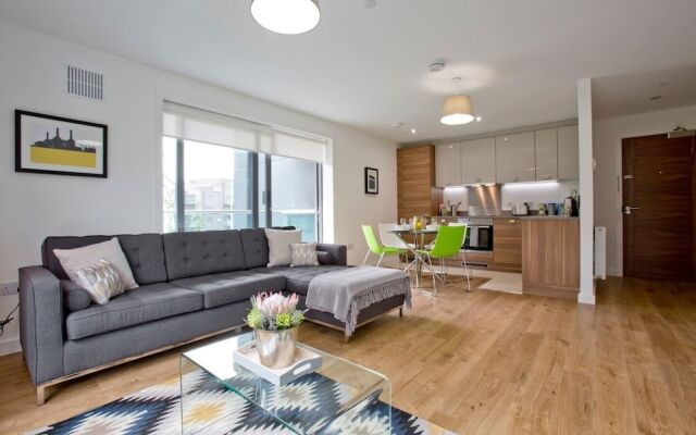 Luxury 1 Bed Apartment In Stoneywood, Aberdeen