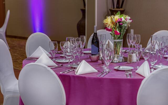 Crowne Plaza Milwaukee South by IHG