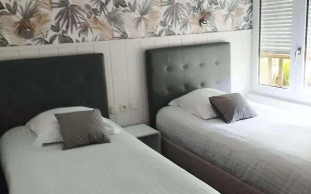 Brit Hotel L'Arrivée Guingamp