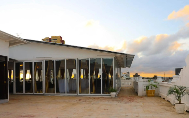 Sentrim Castle Royal Hotel