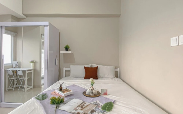 Comfy Studio At Lrt City Sentul - Royal Sentul Park Apartment
